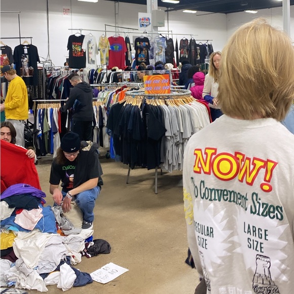 Meet your Posher, Sky - Picture 7 of 8